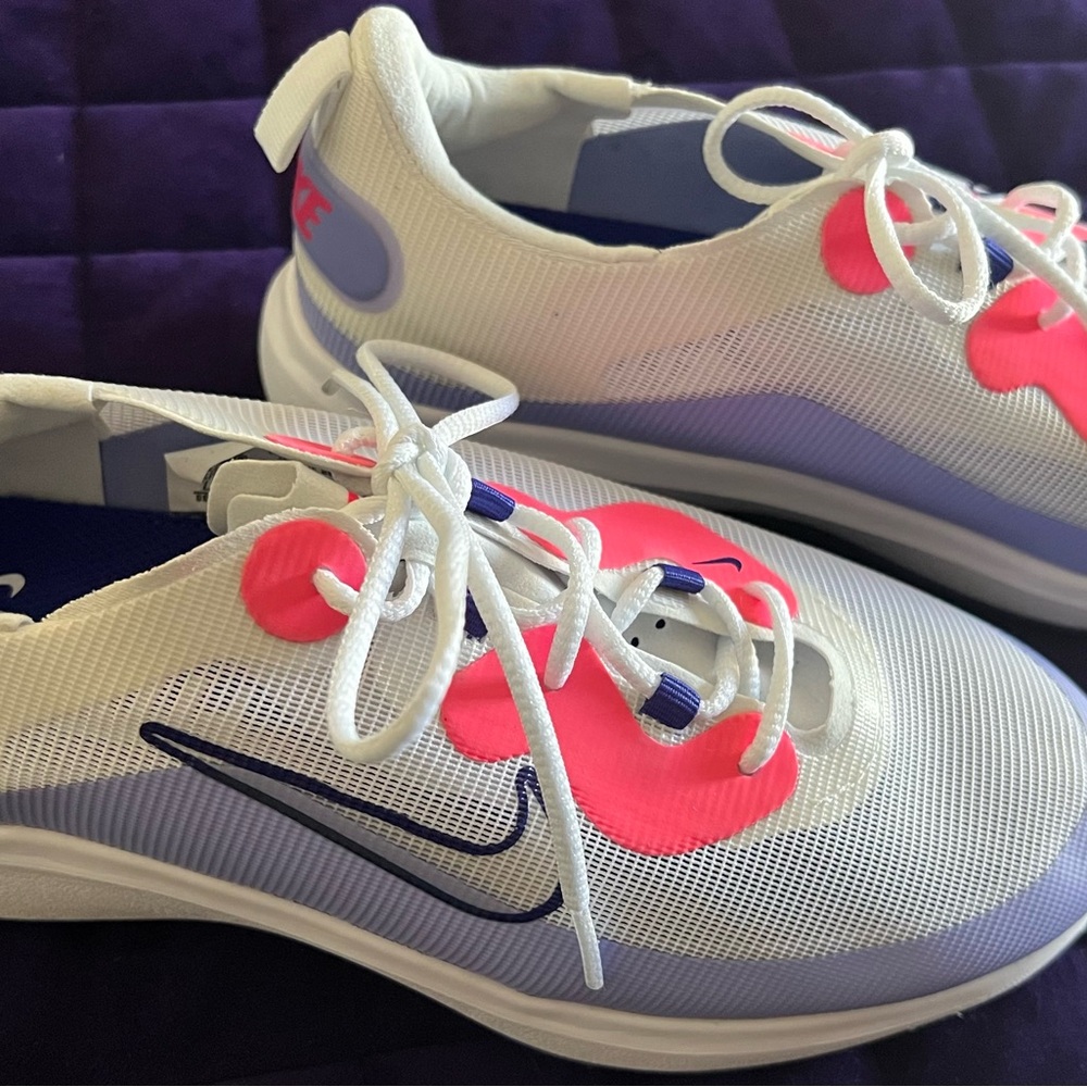 Nike Women’s Golf Shoes EUC
